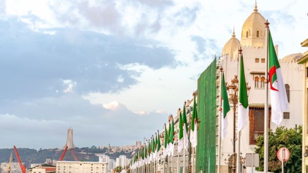 شبكة بغاء تستغل فتيات مراهقات قاصرات في الجزائر