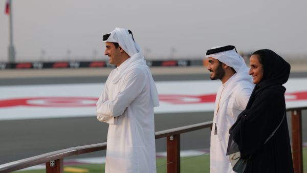 الشيخ محمد برفقة شقيقه أمير قطر الشيخ تميم بن حمد الشيخ محمد برفقة شقيقه أمير قطر الشيخ تميم بن حمد