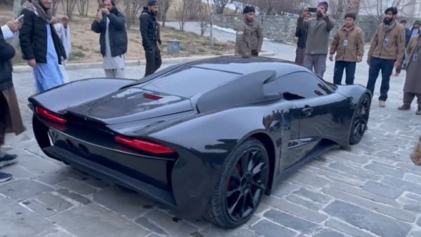 سيارة فارهة تقول حركة طالبان أن مصممها أفغاني