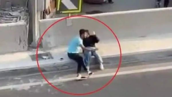 فعل فاضح بالطريق العام في مصر