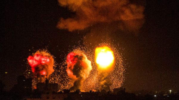 استشهد في العدوان 200 فلسطيني مقابل مصرع 13 إسرائيليا فقط.