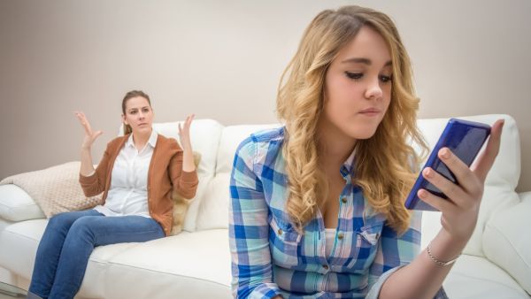 نصائح هامة للتعامل مع كذب المراهقين