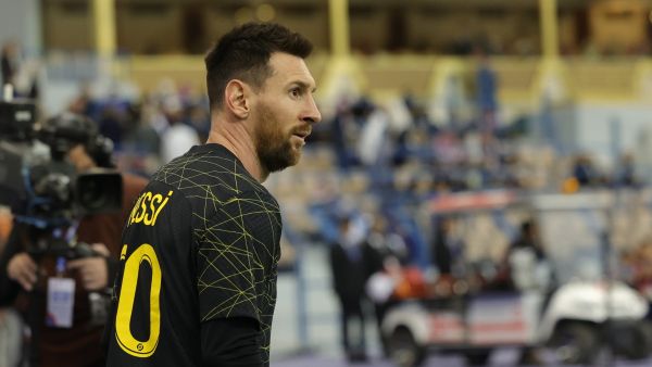 Paris Saint-Germain's Argentine forward Lionel Messi is substituted during the Riyadh Season Cup football match between the Riyadh All-Stars and Paris Saint-Germain at the King Fahd Stadium in Riyadh on January 19, 2023. (Photo by Fayez Nureldine / AFP)