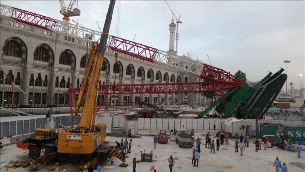 انهيار رافعة الحرم عام 2015