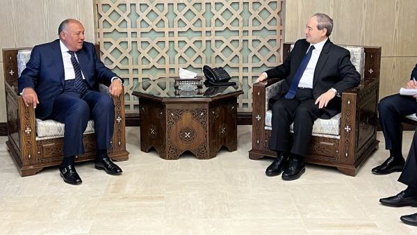 وزير الخارجية السوري فيصل المقداد ووزير خارجية مصر سامح شكري (سانا)