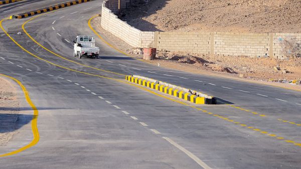 شارع العشرين بمدينة عتق بمحافظة شبوة اليمنية