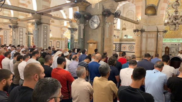 صلاة الغائب في المسجد الأقصى