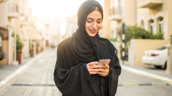 e& and Mastercard partner to boost digital future