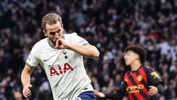Tottenham Hotspur's English striker Harry Kane celebrates after scoring his team first goal during the English Premier League football match between Tottenham Hotspur and Manchester City at Tottenham Hotspur Stadium in London, on February 5, 2023. (Photo by ADRIAN DENNIS / AFP)