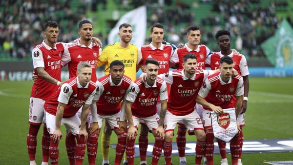 Arsenal's players pose for a team picture before the start of the UEFA Europa League last 16 first leg football match between Sporting CP and Arsenal at Jose Alvalade stadium in Lisbon on March 9, 2023. (Photo by FILIPE AMORIM / AFP)