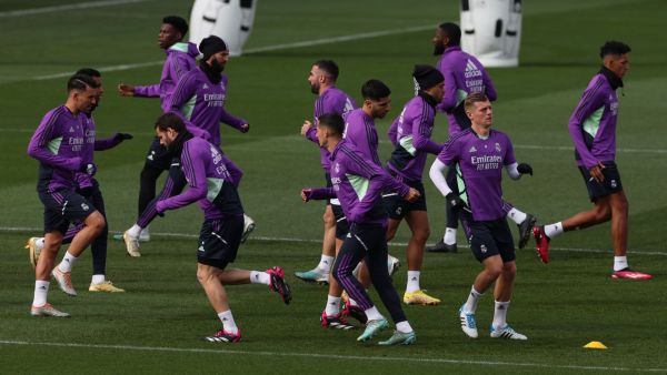 Real Madrid's players attend a training session on March 1, 2023, at the Ciudad Real Madrid training complex in Valdebebas, outskirts of Madrid, on the eve of their Copa del Rey (King's Cup) semi final football match against FC Barcelona. (Photo by PIERRE-PHILIPPE MARCOU / AFP)