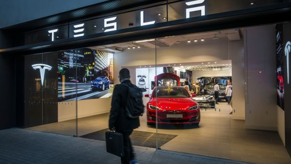 تسلا "Tesla"