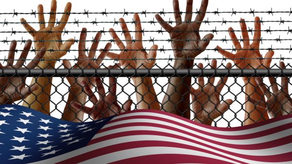 Massive horde of migrants storm checkpoint to enter the US