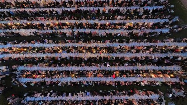 إفطار جماعي لطلاب جامعة "بوغاز إيتشي" التركية 