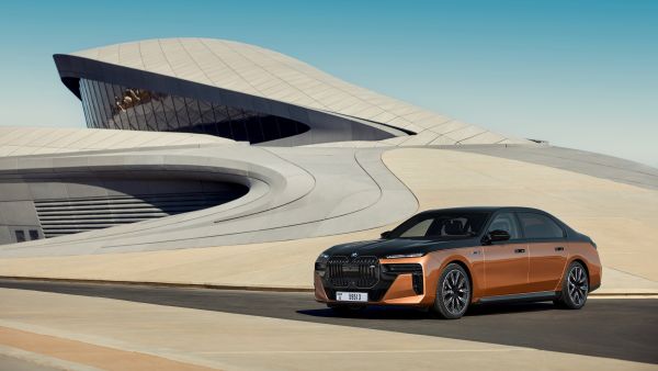 The new BMW i7 M70 xDrive