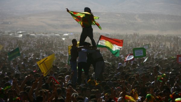   اعتماد نموذج الإدارة الذاتية  في عموم البلاد  .