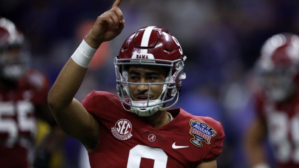 NEW ORLEANS, LOUISIANA - DECEMBER 31: Bryce Young #9 of the Alabama Crimson Tide reacts after throwing for a touchdown against the Kansas State Wildcats during the Allstate Sugar Bowl at Caesars Superdome on December 31, 2022 in New Orleans, Louisiana. Chris Graythen/Getty Images/AFP (Photo by Chris Graythen / GETTY IMAGES NORTH AMERICA / Getty Images via AFP)