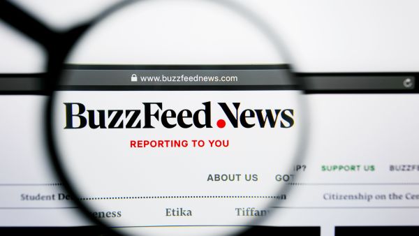 Los Angeles, California, USA - 25 June 2019: Illustrative Editorial of Buzzfeed news website homepage. newslogo visible on display screen.