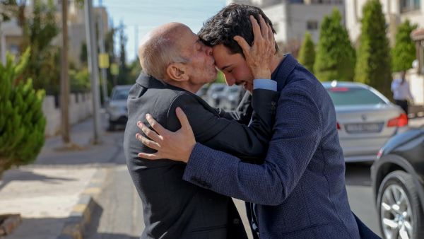 الأمير الحسين مع الراحل غالب الحديدي