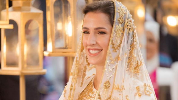 Details inside Rajwa Al-Saif’s henna party 