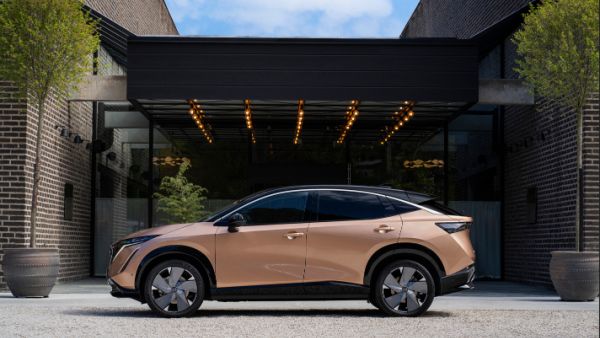 The secret to the lightning-fast response from e-4ORCE is that the power is sent to the wheels from an electric motor, so the response is instantaneous. Nissan announces a record, lightning-fast response time of 0.0001 seconds for its e-4ORCE technology