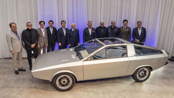 Inaugural Hyundai Reunion Celebrates Rebirth of Hyundai Motor’s Pony Coupe Concept