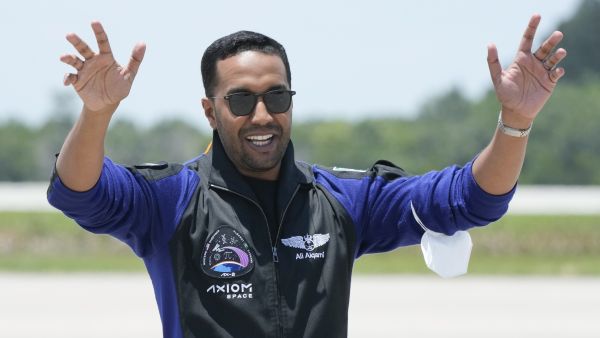 رائد الفضاء السعودي، علي القرني