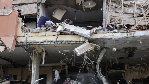 تحت عنوان "الدرع والسهم"، قادت إسرائيل عملية عسكرية في قطاع غزة