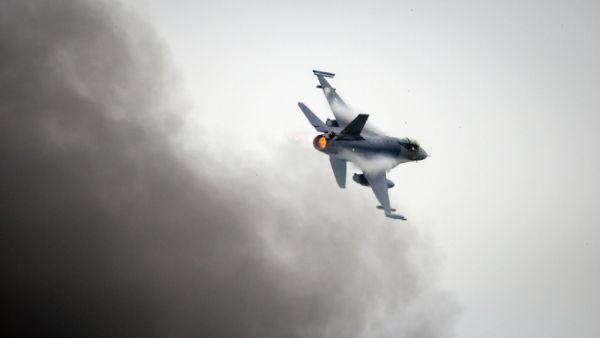 هل تخشى الولايات المتحدة ارسال F16 الى معركة مع روسيا؟