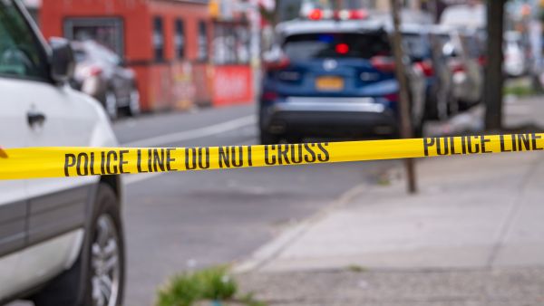 3 dead, 2 officers injured in New Mexico shooting