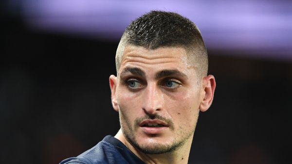 Paris Saint-Germain's Italian midfielder Marco Verratti looks on during the French L1 football match between Paris Saint-Germain (PSG) and Olympique de Marseille (OM) at the Parc des Princes Stadium in Paris, on October 16, 2022. (Photo by Bertrand GUAY / AFP)