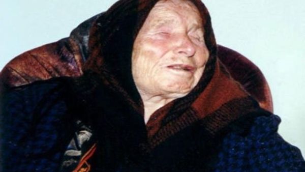 العرافة البلغارية الضريرة بابا فانغا