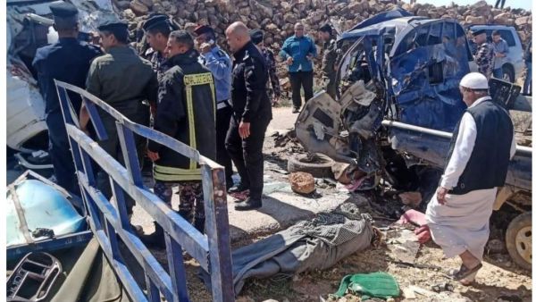 9 قتلى غالبيتهم سوريين في حادث سير مروع في الاردن