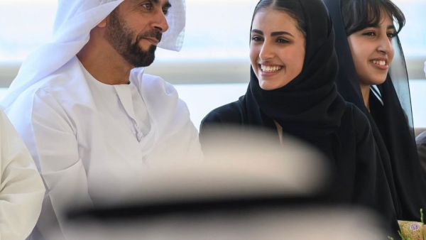الشيخة سلامة برفقة الشيخ سيف بن زايد