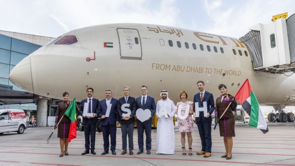During the event Etihad says olá to Portugal as inaugural flight lands in Lisbon