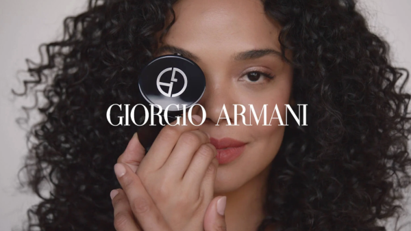  هدايا العيد....بلاش LUMINOUS SILK GLOW BLUSH  من Giorgio Armani لتورد مثالي للخدود
