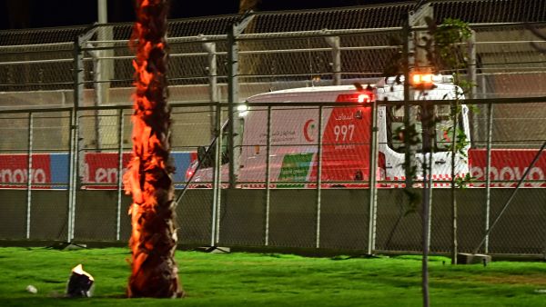 سيارة اسعاف في السعودية (أ ف ب)