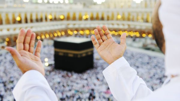 5 أهم خطباء ومشايخ المسجد الحرام 
