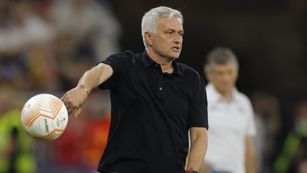 AS Roma's Portuguese coach Jose Mourinho throws the ball during the UEFA Europa League final football match between Sevilla FC and AS Roma at the Puskas Arena in Budapest on May 31, 2023. (Photo by Odd ANDERSEN / AFP)