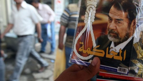 الرئيس العراقي الراحل صدام حسين