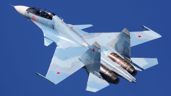 (Shutterstock) Russian airstrike