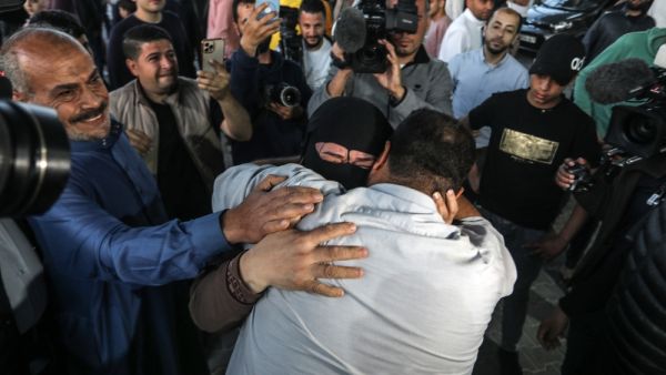 لاجئين فارين من السودان