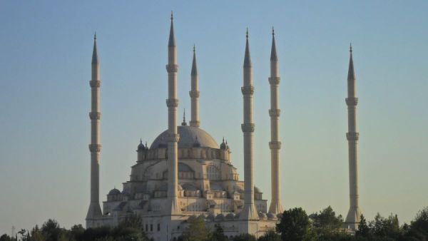 المسجد المركزي سابانجي في اضنة