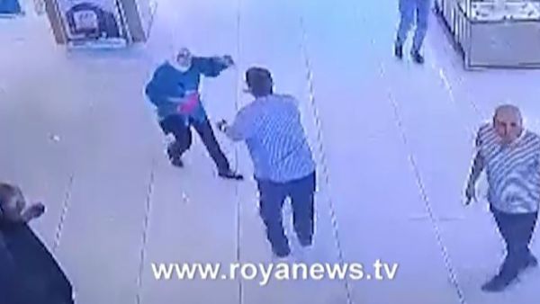 الفتاة بعد اطلاق النار عليها في اربد