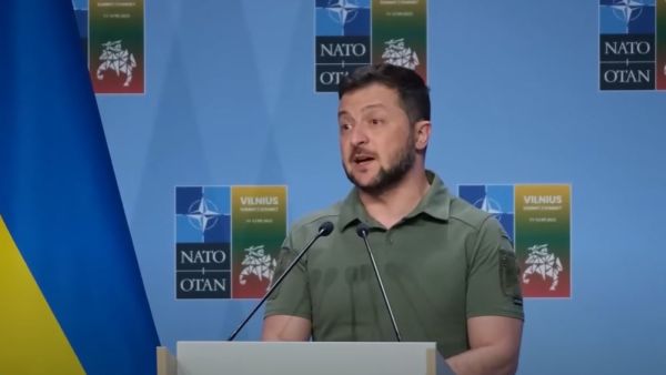 الرئيس الأوكراني فلاديمير زيلينسكي 