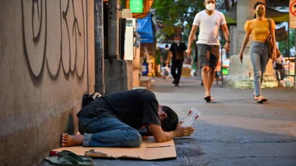 World’s richest beggar