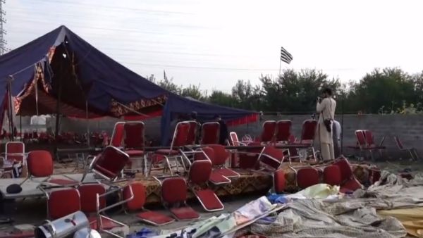 خلف 54 قتيلا نصفهم قاصرون.. داعش يتبنى التفجير الانتحاري في باكستان