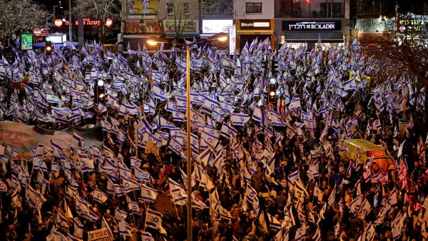  Protesters fill Israeli streets