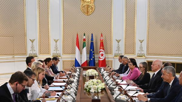 Tunisia's President Kais Saied (3rd-R) attends a meeting with European Commission President, the Netherlands' Prime Minister and Italy's Prime Minister at the presidential palace in Tunis on July 16, 2023. (Photo by Tunisian Presidency / AFP)  Tunisia