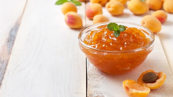 أسرع وأسهل وصفات منزلية لصنع مربى المشمش